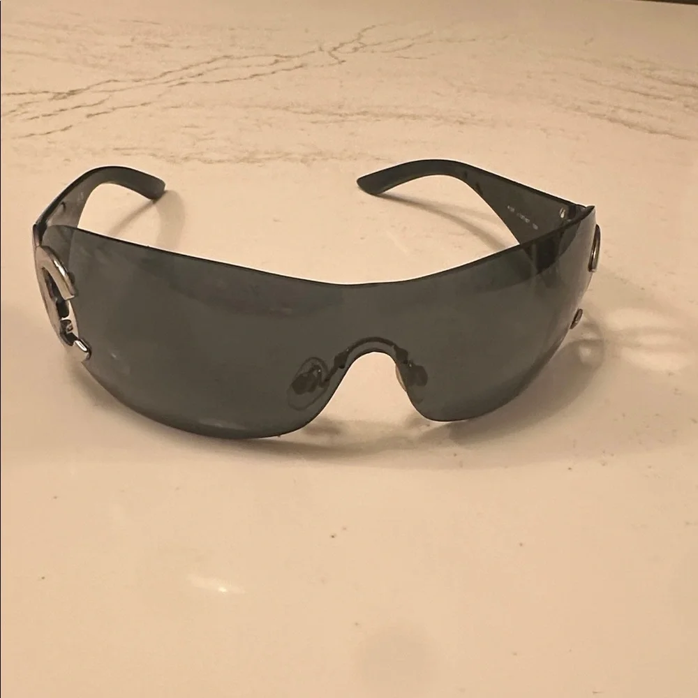 CHANEL Black Sunglasses with Silver Accents - Picture 2 of 5